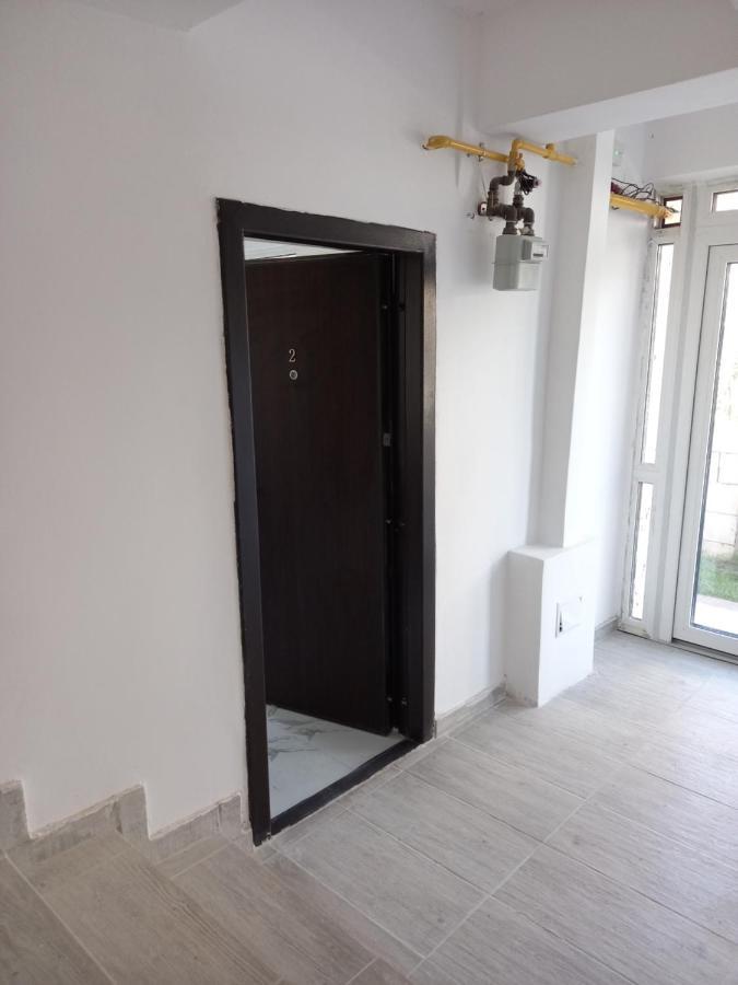 Twins Residence 2 Apart Hotel Ap 2 2 Rooms Chiajna Екстериор снимка