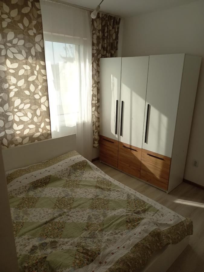Twins Residence 2 Apart Hotel Ap 2 2 Rooms Chiajna Екстериор снимка