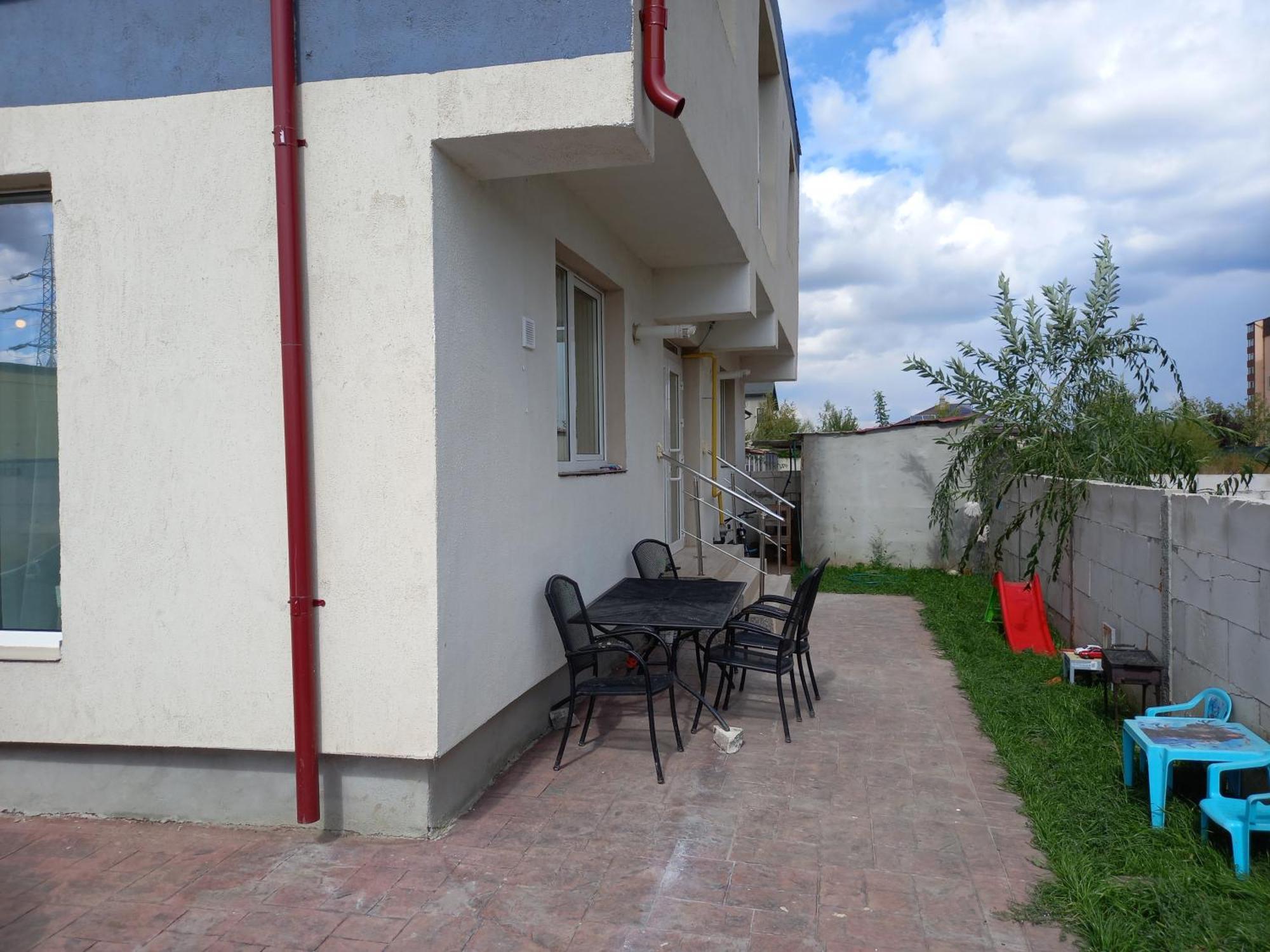 Twins Residence 2 Apart Hotel Ap 2 2 Rooms Chiajna Екстериор снимка